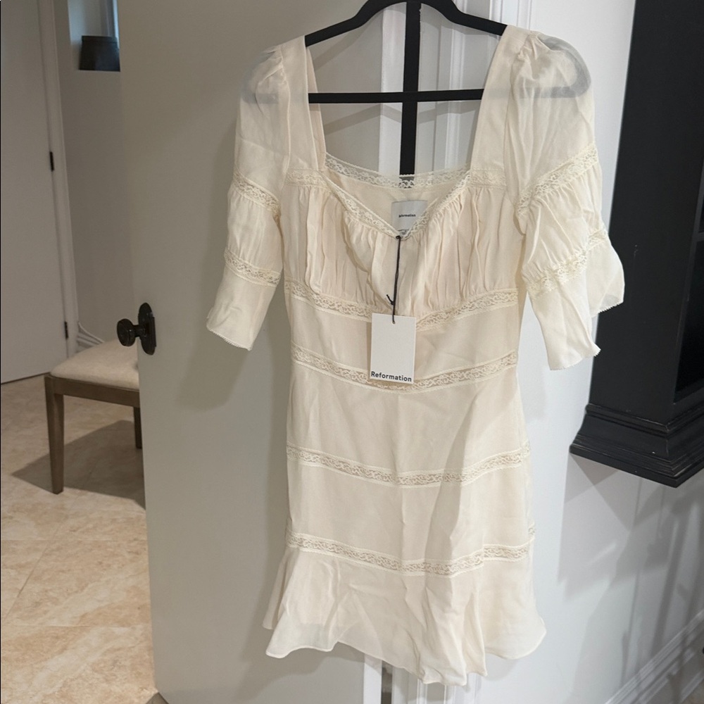 Reformation Claribel Dress NWT sz 2 in cream - Picture 5 of 7